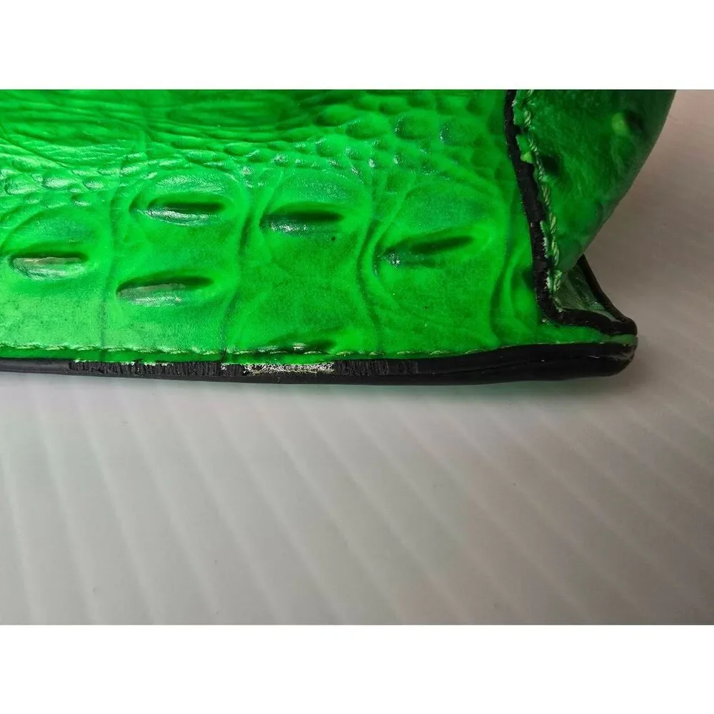 Phone Crossbody Neon Green Bumpy Crocodile Pattern